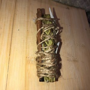 White Sage, Sweet grass & Cinnamon